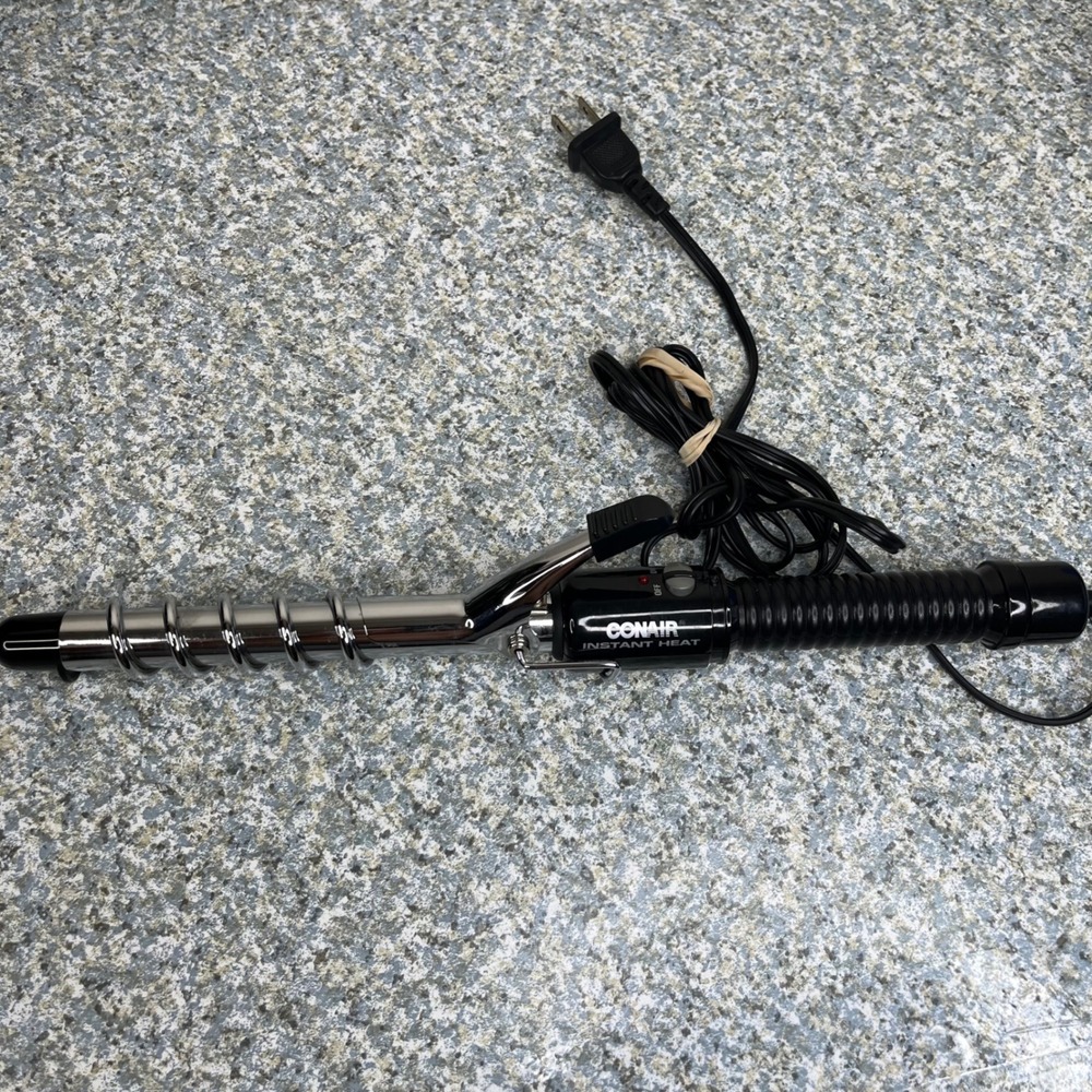 Conair Curling Iron CD88 Instant Heat Spiral Styler Black Silver Dual Voltage
